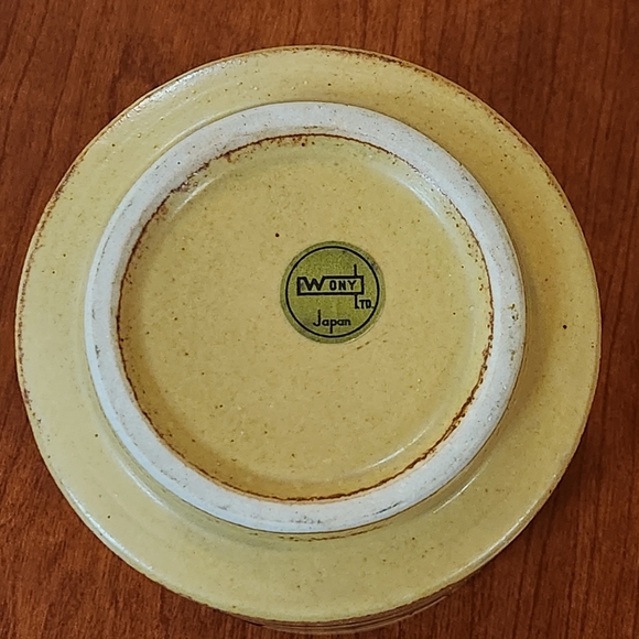 Vintage WONY Ltd Japan Stoneware Vase – 5″ Fish-Band Motif | Mid-Century Japandi - Picture 10 of 11